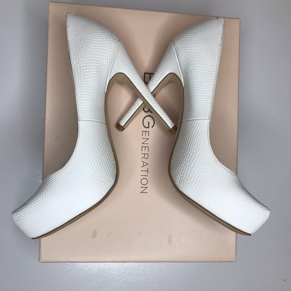 BCBGENERATION BG-Parade White/Rumba snake 6.5 - Picture 2 of 7